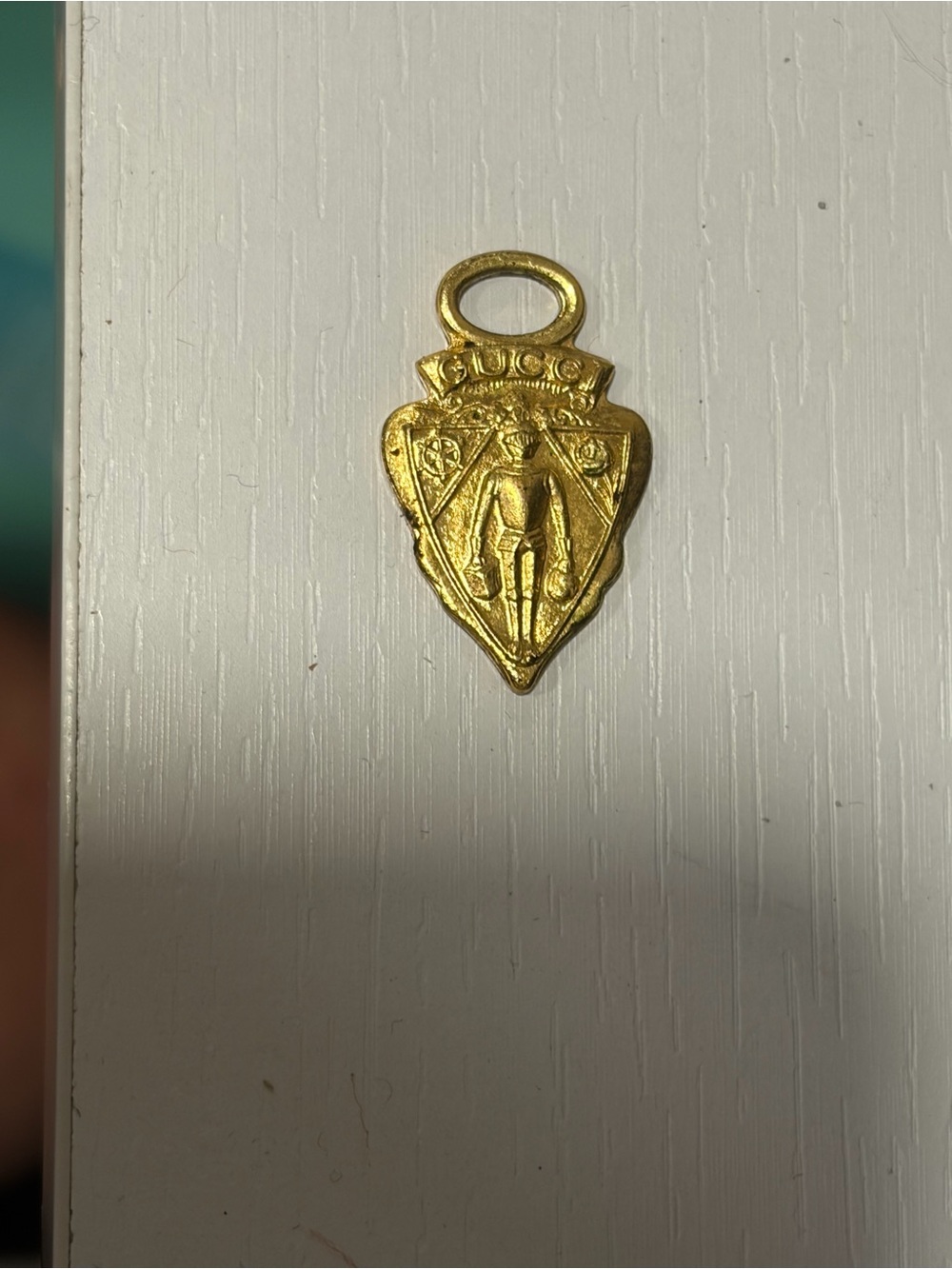 Gucci Gold Shield Pendant Pull Charm - Picture 3 of 3